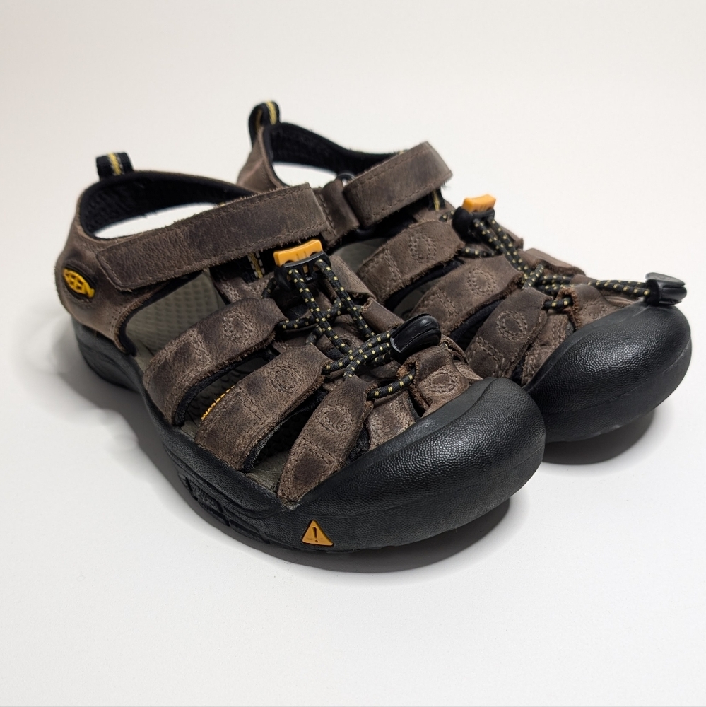 Keen Newport Brown Leather Kids Waterproof Sandals Size 2